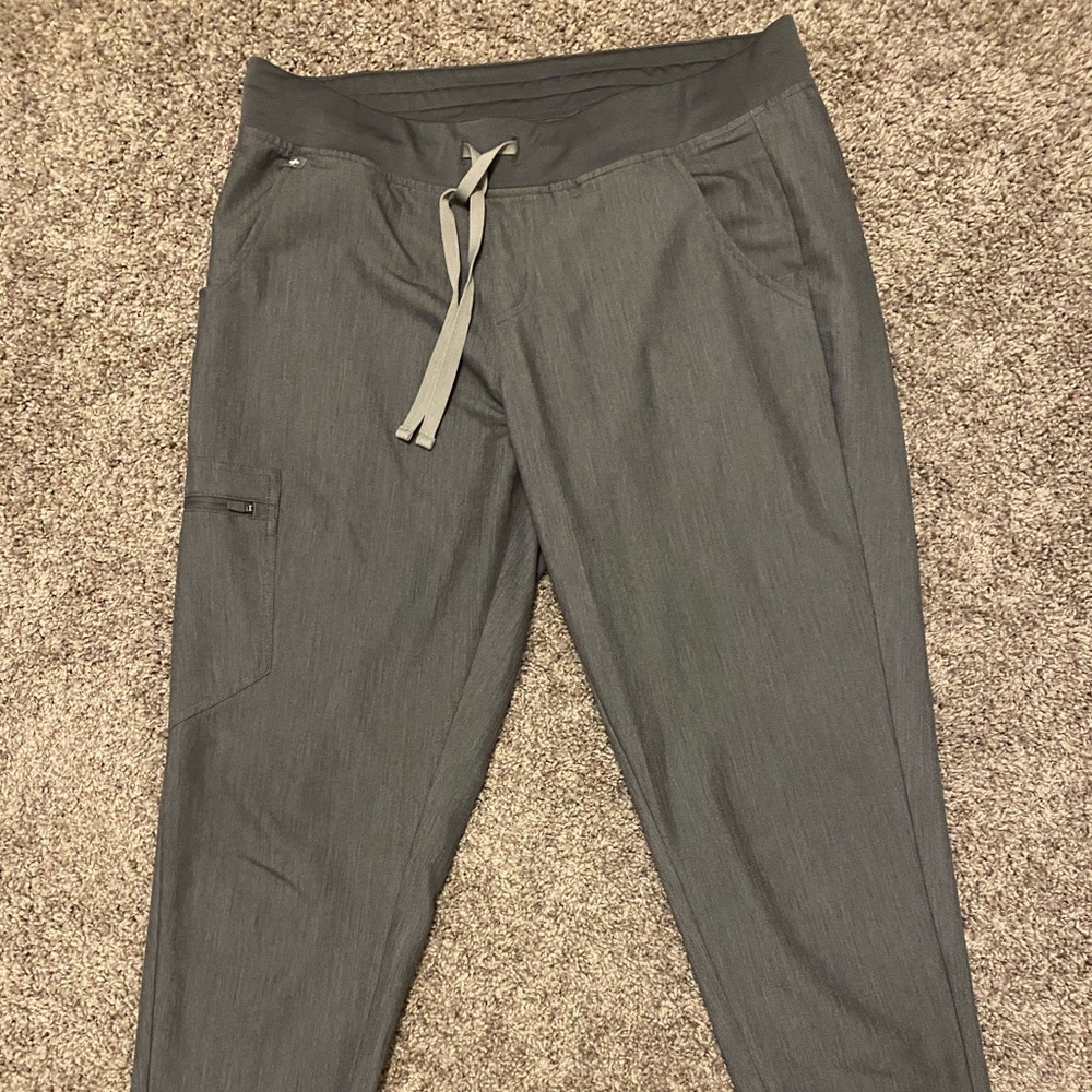 FIGS- Zamora Jogger